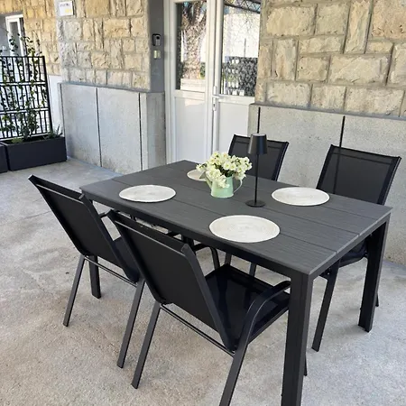 Apartma Cvetka *