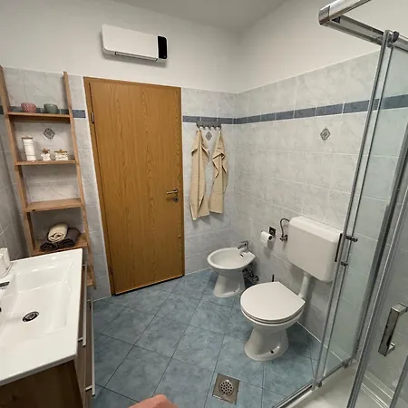 Apartma Cvetka *